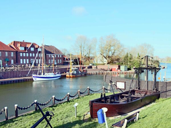 Blick vom Hafen auf das Haus